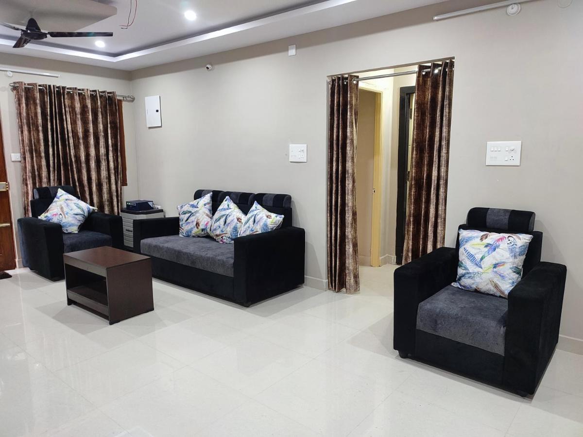 Rahul'S Castle Guest House Вишакхапатнам Экстерьер фото
